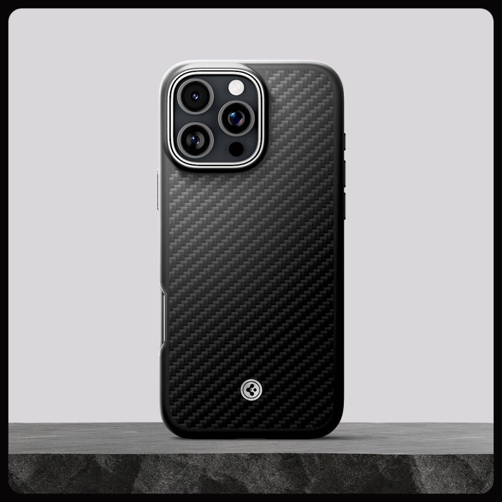 ETUI SPIGEN ENZO ARAMID MAG MAGSAFE IPHONE 16 PRO BLACK/SILVER CZARNO SREBRNE