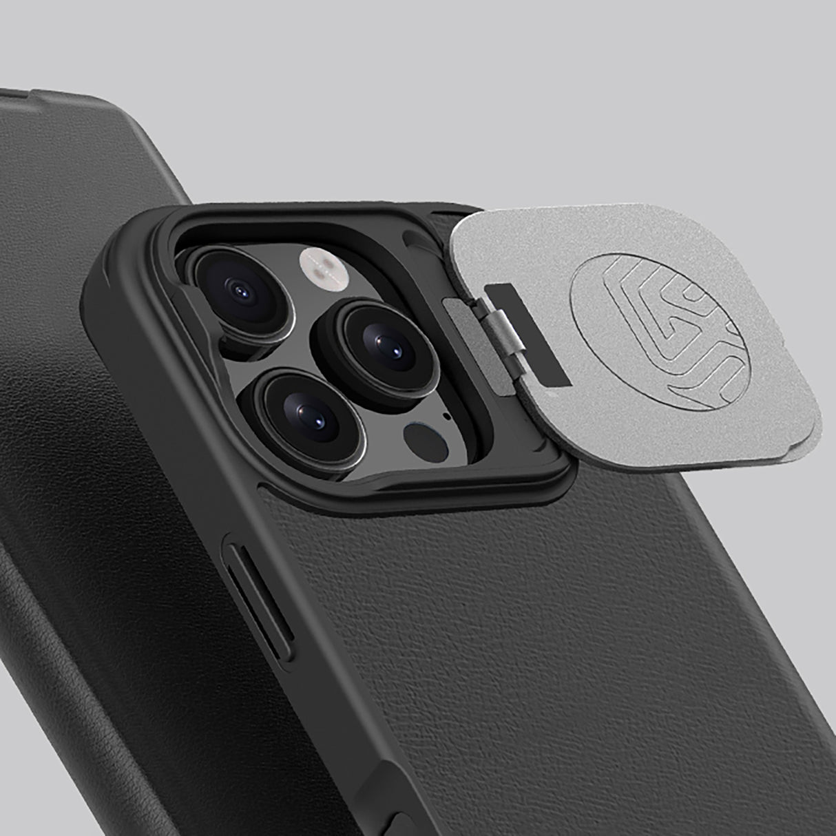 ETUI NILLKIN QIN PROP LEATHER CASE Z OSŁONĄ NA APARAT I PODSTAWKĄ NA IPHONE 16 PRO MAX - CZARNE