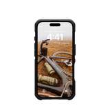 ETUI UAG METROPOLIS LT MAGSAFE NA IPHONE 16 - CZARNE